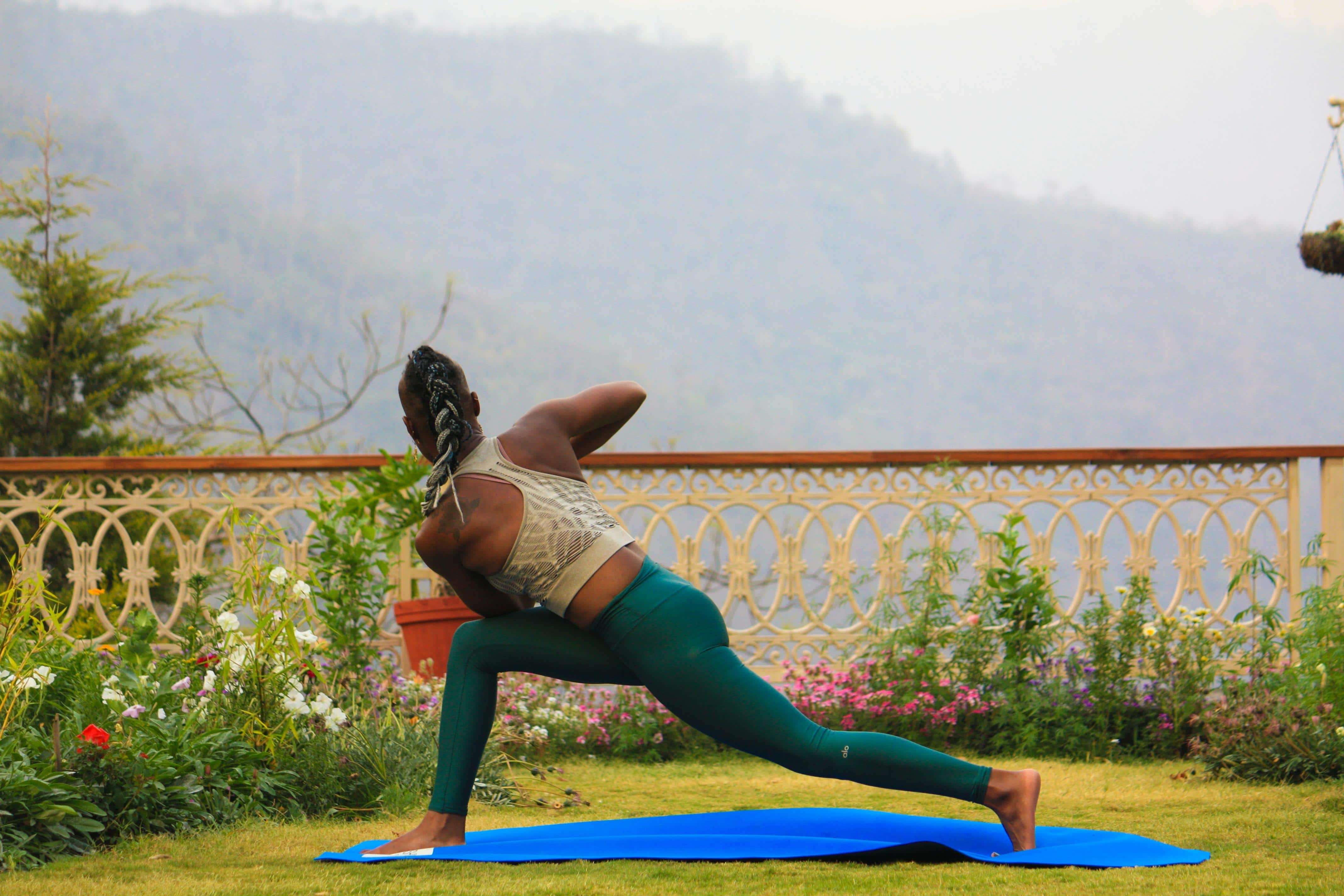 Curso De Yoga Quais Melhores Posturas Para Fortalecer As Pernas 