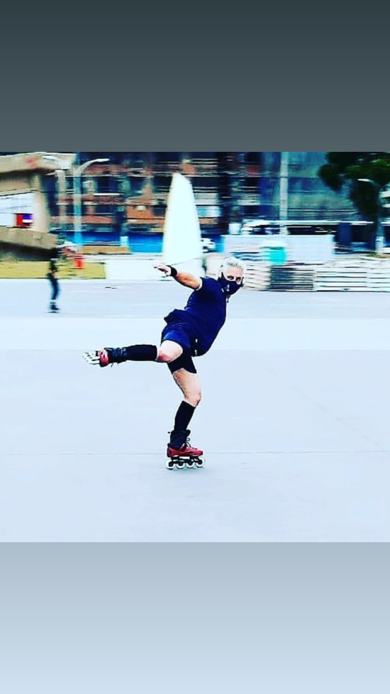 Luciano Centro Aula de patinaçao artistica in line em rodas e no gelo, são bernardo do campo Luciano Centro Aula de patinaçao artistica in line em rodas e no gelo, são bernardo do campo